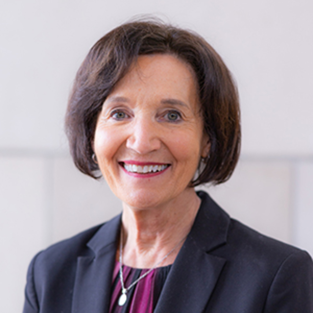 Nancy Dunkel Headshot
